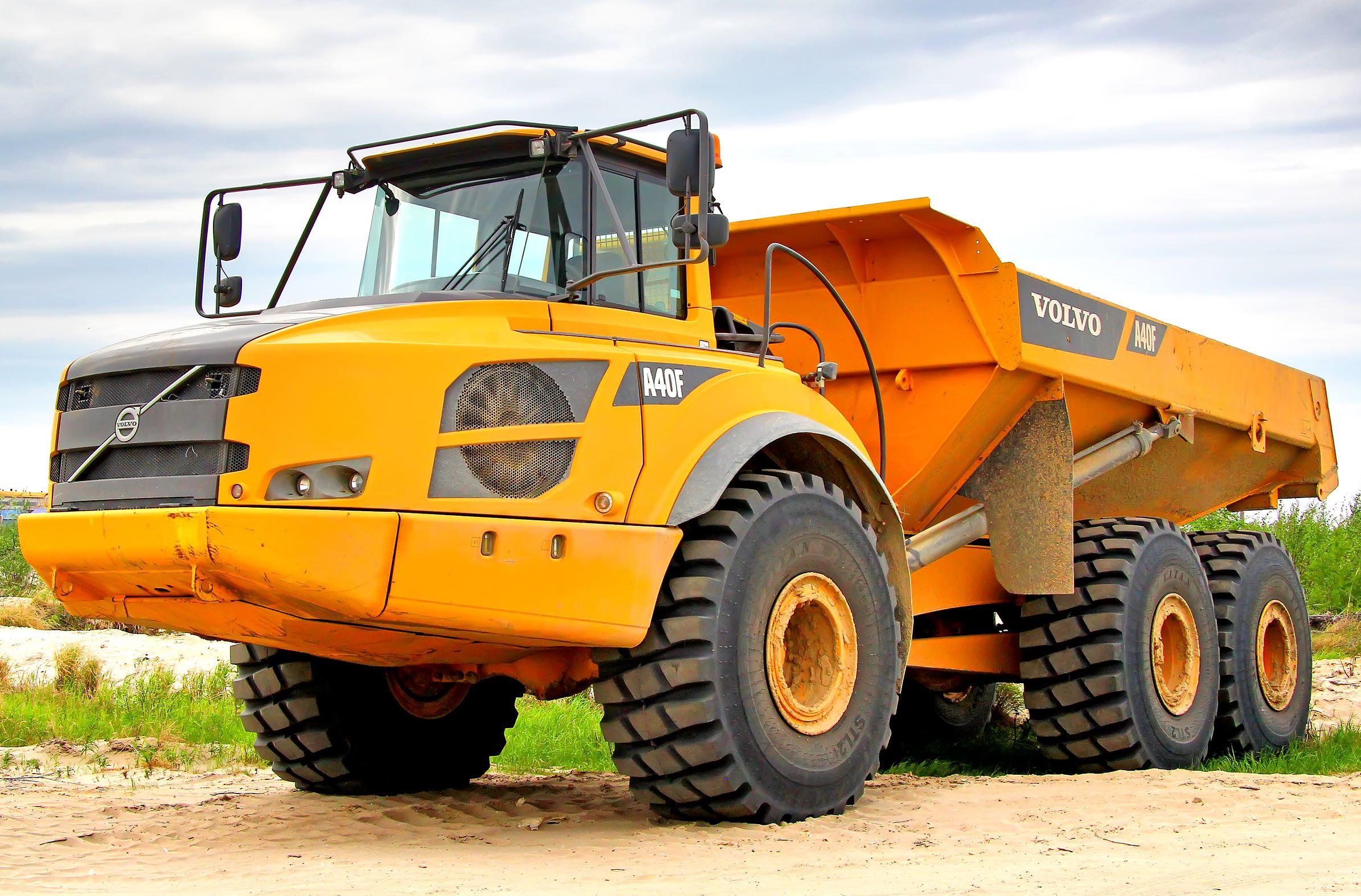 Сочлененный самосвал volvo a40f фото